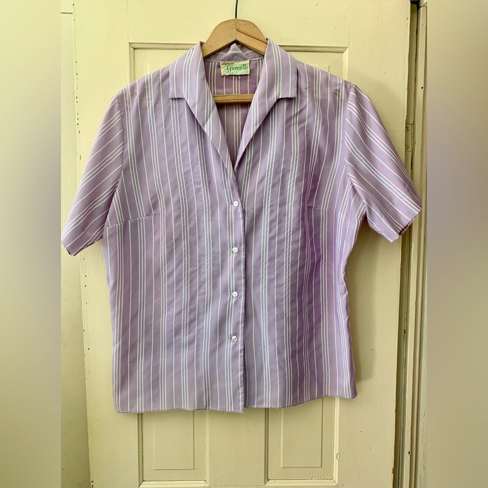 Vintage 1970s Signor Giovelli purple striped button down top with short sleeves.